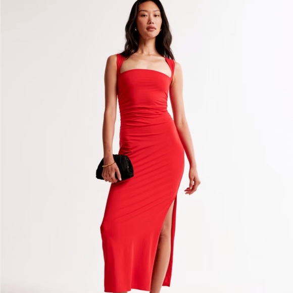 Abercrombie & Fitch Dresses & Skirts - Abercrombie Women’s The A&F Ava Knit Red Maxi Dress